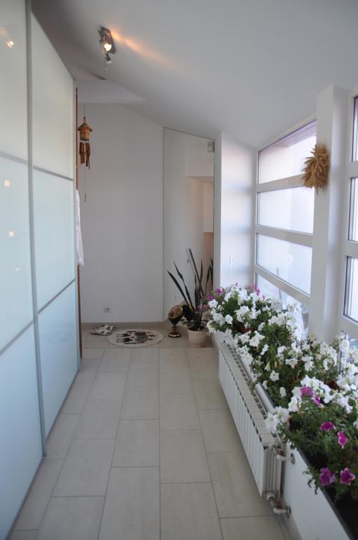 Mansard Apartment Antonovicha 4 Киев Екстериор снимка